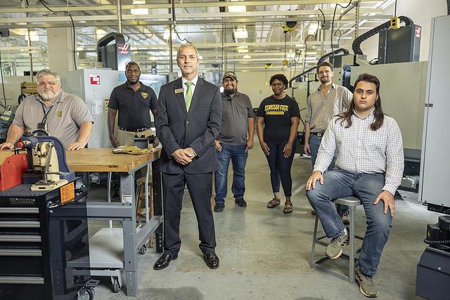 group in ksu machine shop